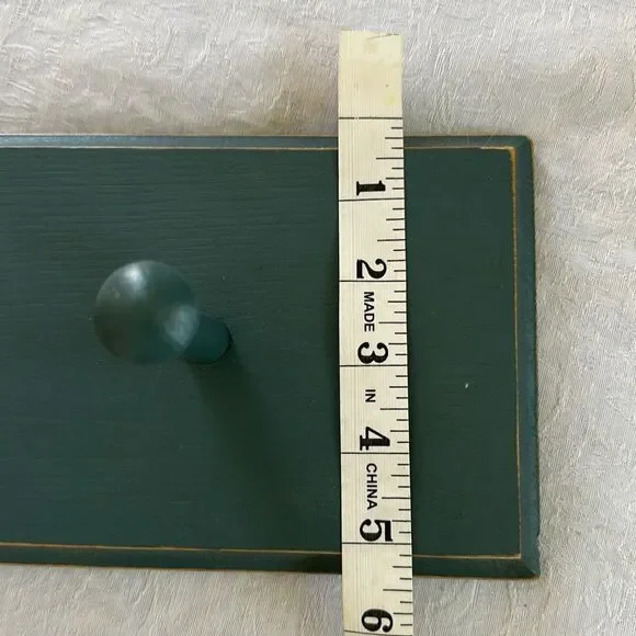 Henn Workshops Vintage Wooden Peg Rack with Hearts Hanger - Picture 9 of 9